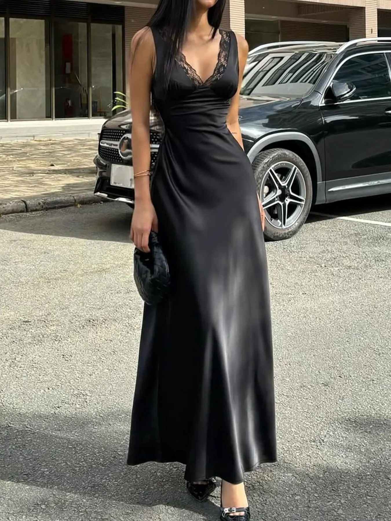 Lace Trim V-Neck Sleeveless Maxi Dress